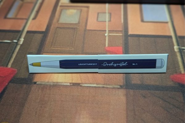 Leuchtturm1917 Drehgriffel gel pen's packaging.